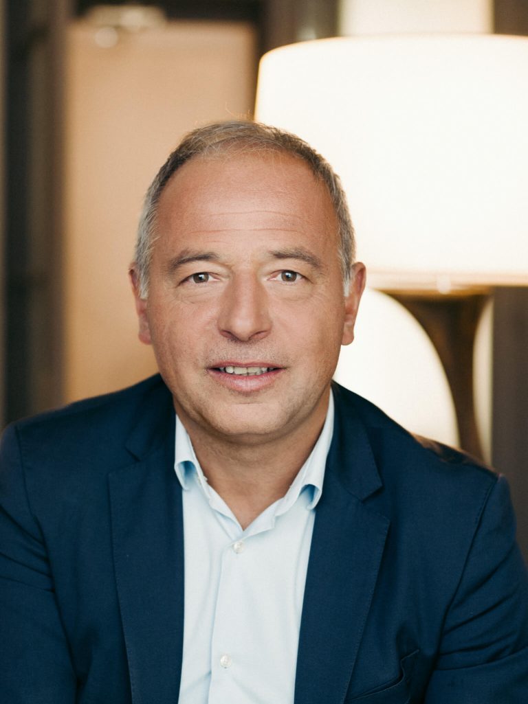 Luc-Granger-1041-by_Antoine-Doyen-webIntuitae-Faire-gestion-de-patrimoine-family-office